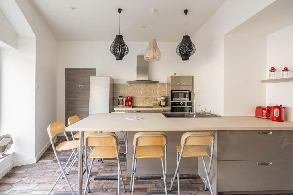 Superbe Appartement Avec Parking Gratuit Lons-le-Saunier Exterior photo